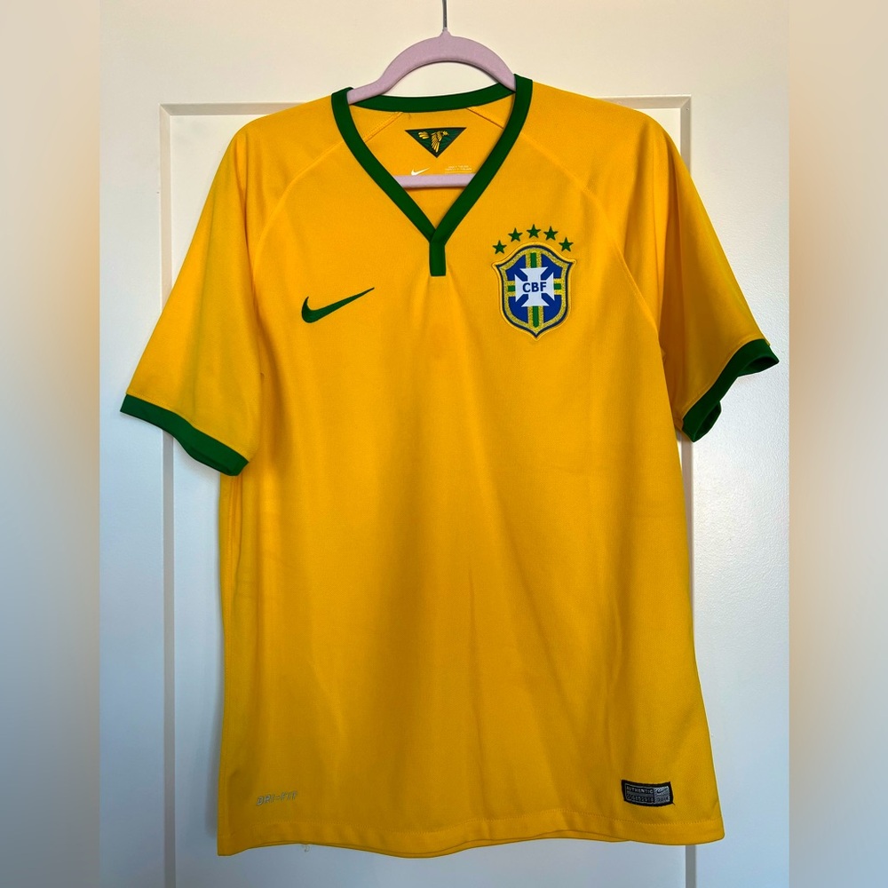 Nike Men’s Soccer Brazil Jersey Size M